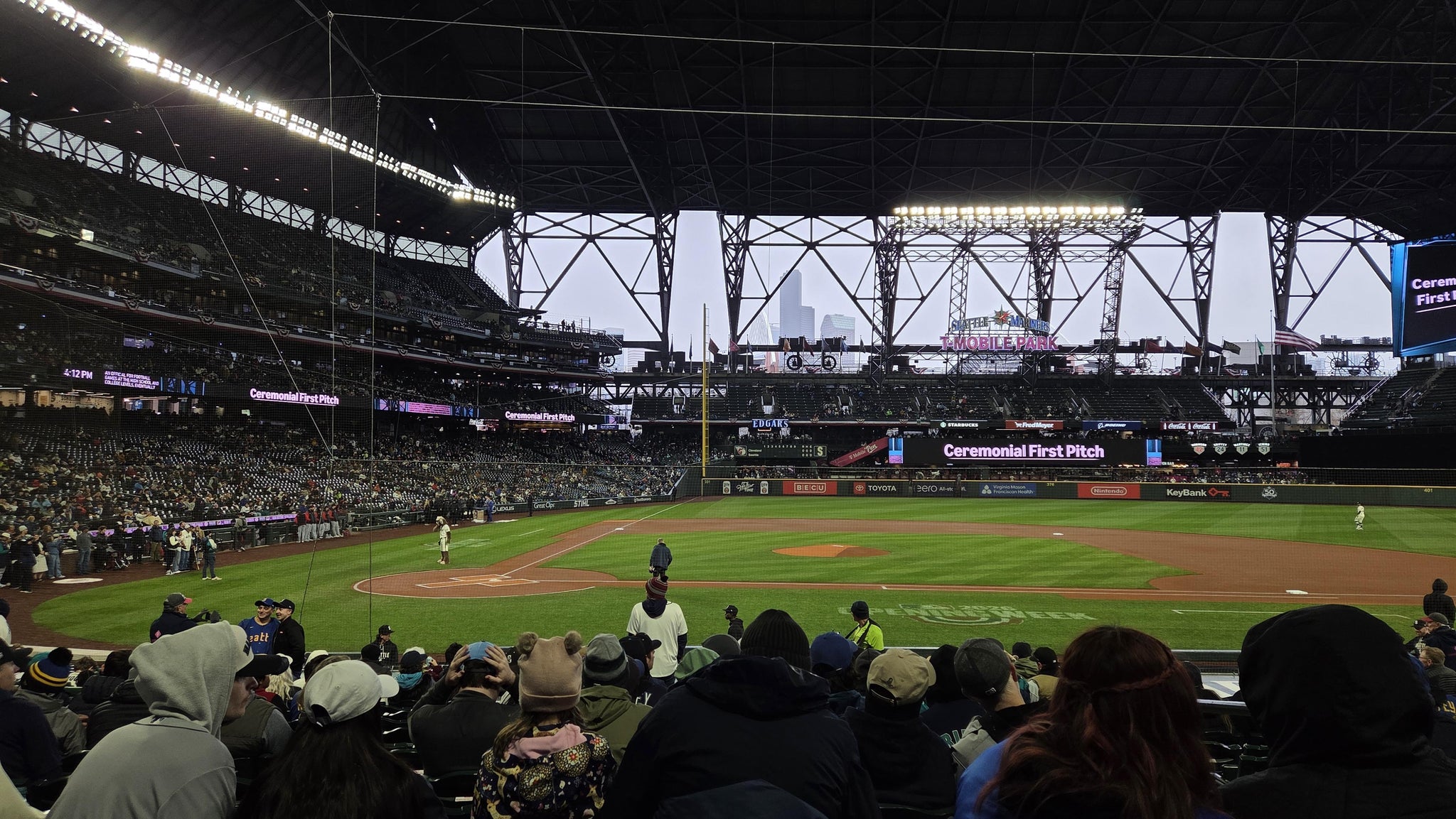 Real Fan View taken from Section 124 at T-Mobile Park by Wei C