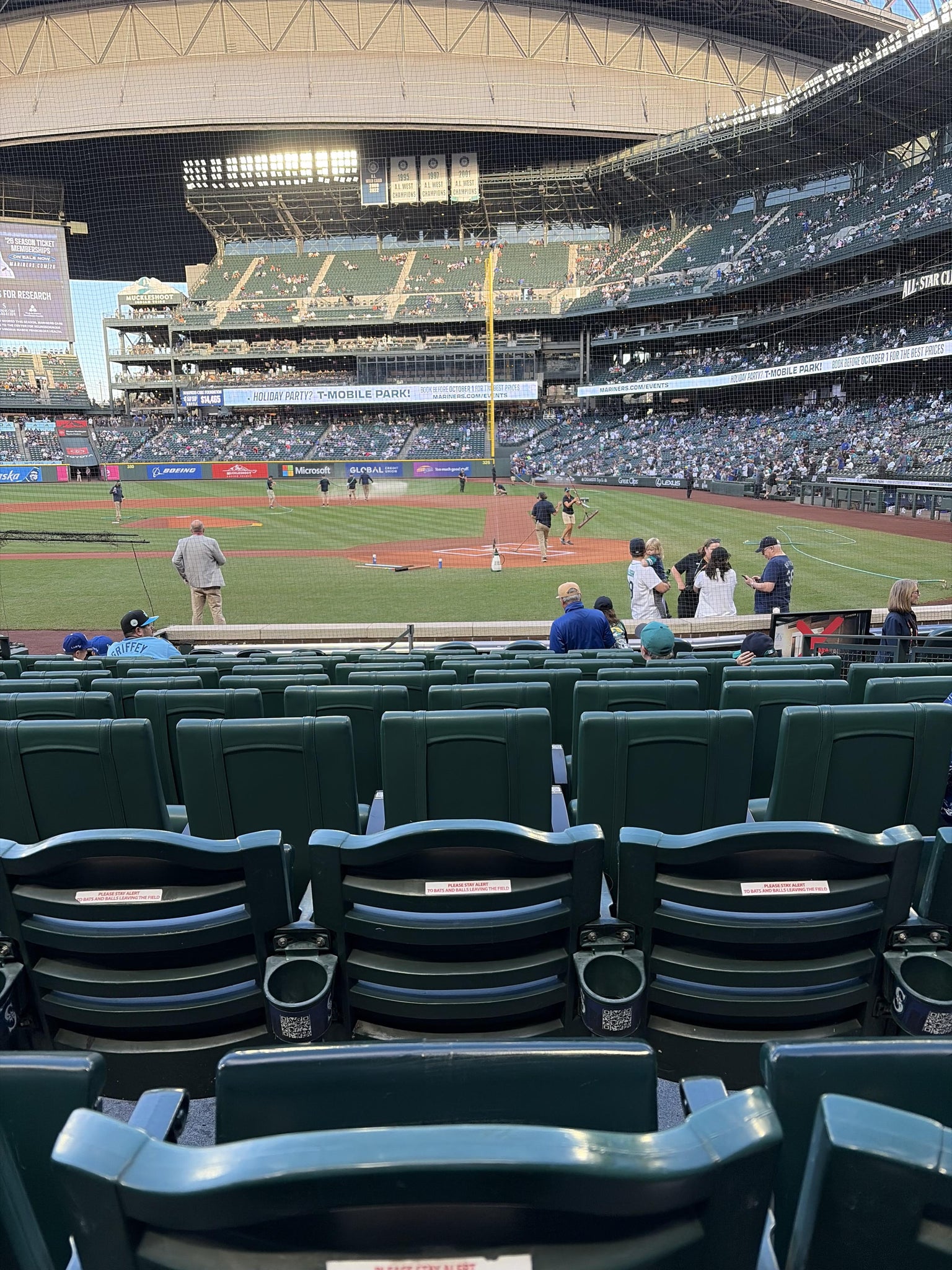 Real Fan View taken from Section 135 at T-Mobile Park by Zane G