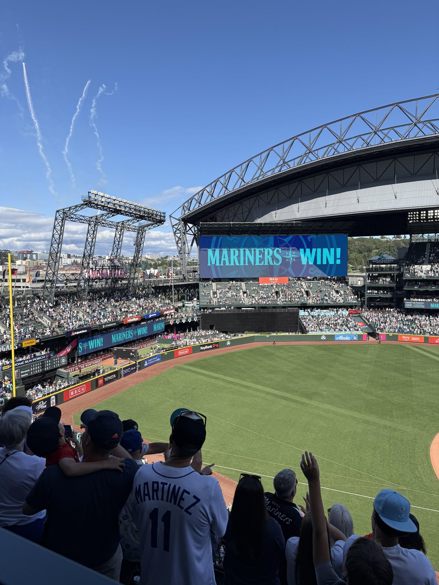 Vue réelle des fans prise de la Section 340 au site T-Mobile Park par Valerie R