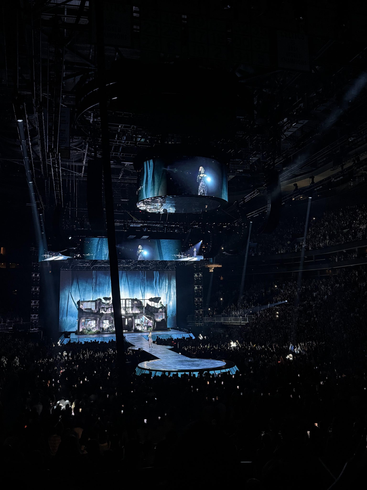 Vue réelle des fans prise de la Loge 7 au site TD Garden par Rhea O