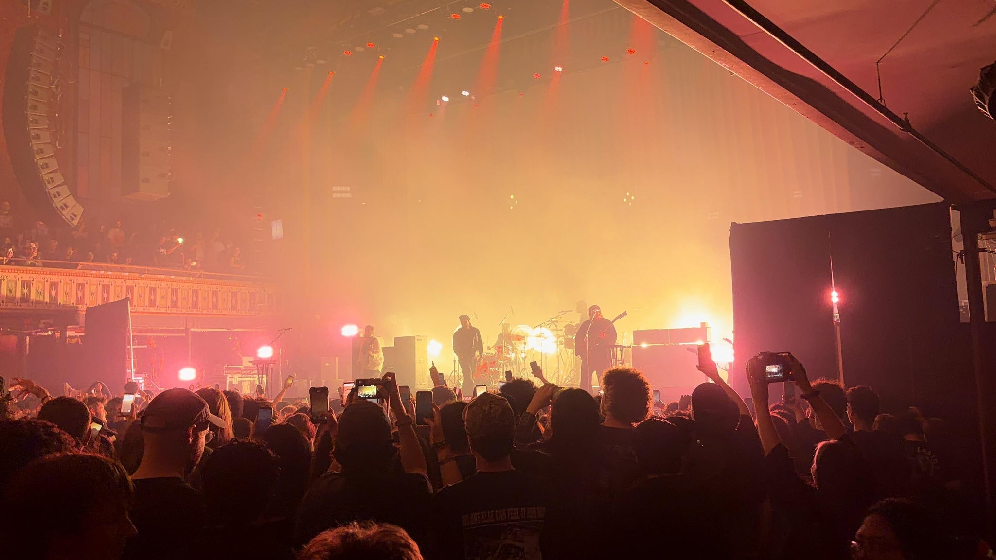 Vue réelle des fans prise de la GA Floor au site Tabernacle Presented by iTHINK Financial par Parker P