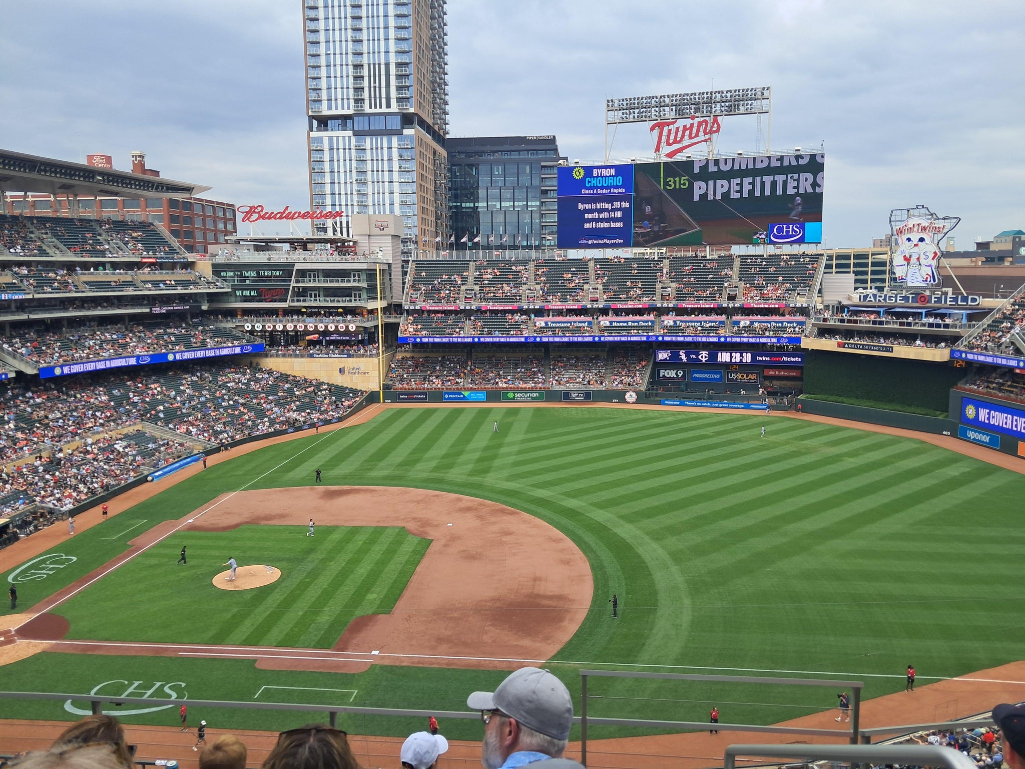 Real Fan View taken from Section 208 at Target Field by Luz S
