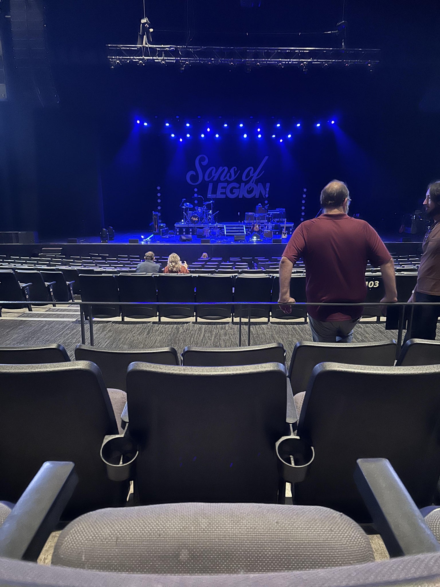 Vue réelle des fans prise de la Section 204 au site Texas Trust CU Theatre par Anonymous User