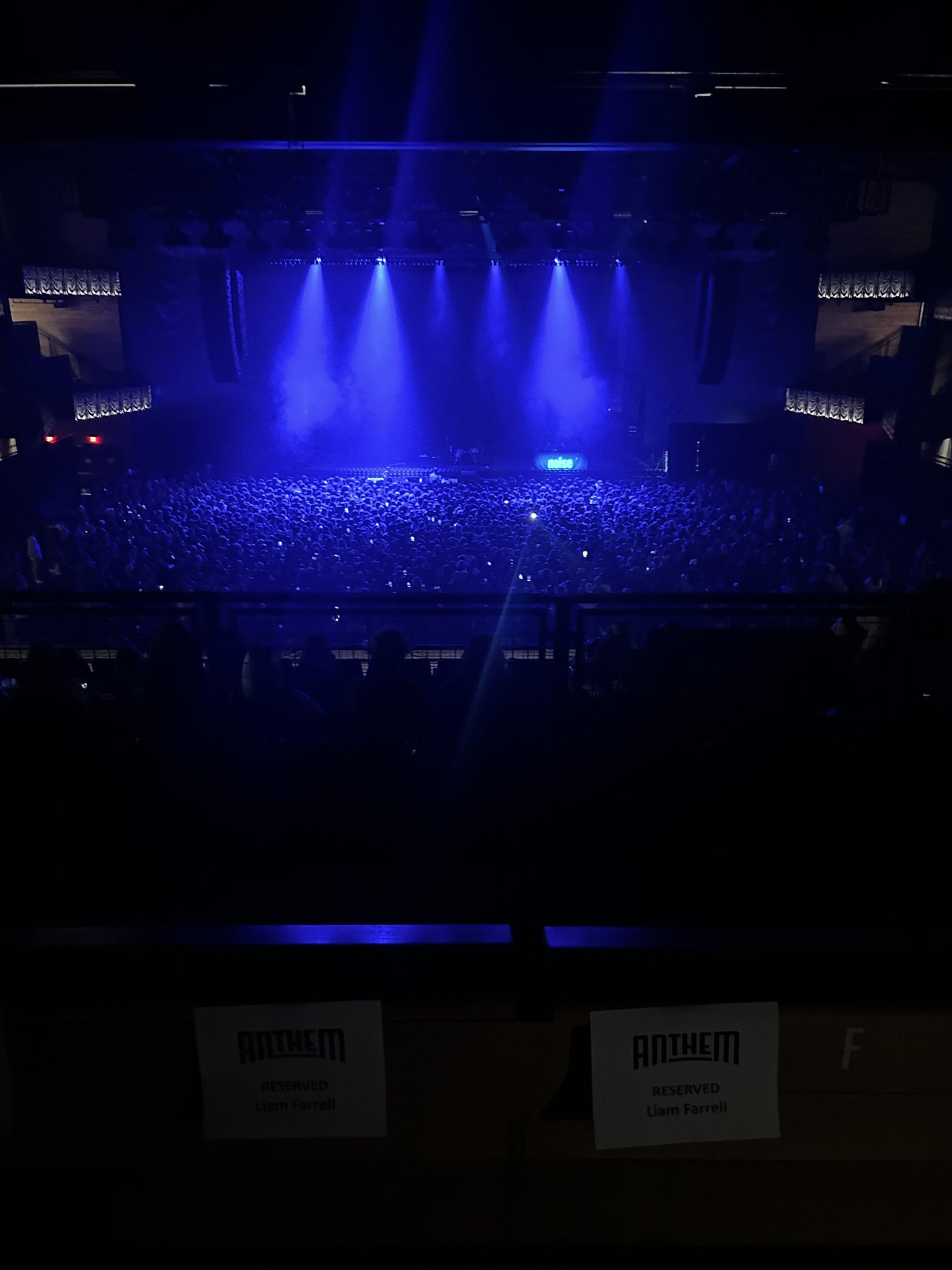 Vue réelle des fans prise de la GA Area au site The Anthem - DC par Saoirse F
