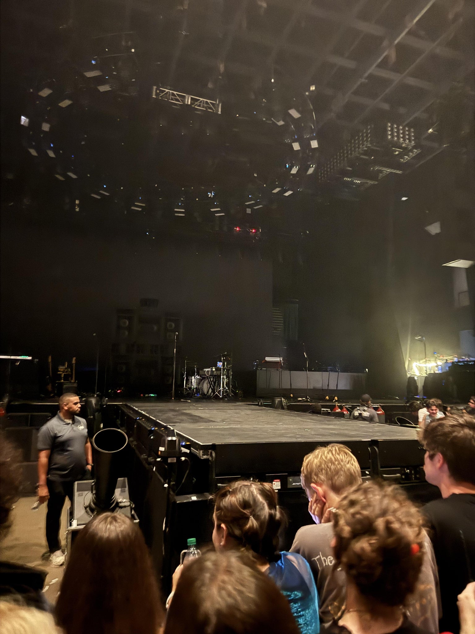Vue réelle des fans prise de la General Admission au site The Pinnacle - Nashville par Angel M
