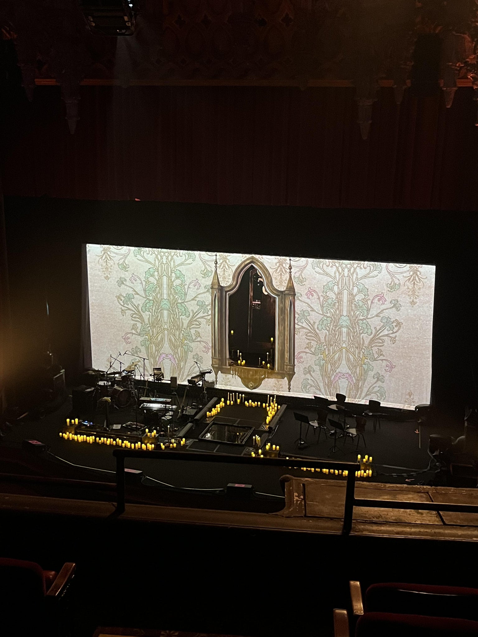 Vue réelle des fans prise de la Lower Balcony Right au site The United Theater on Broadway par Giulia S