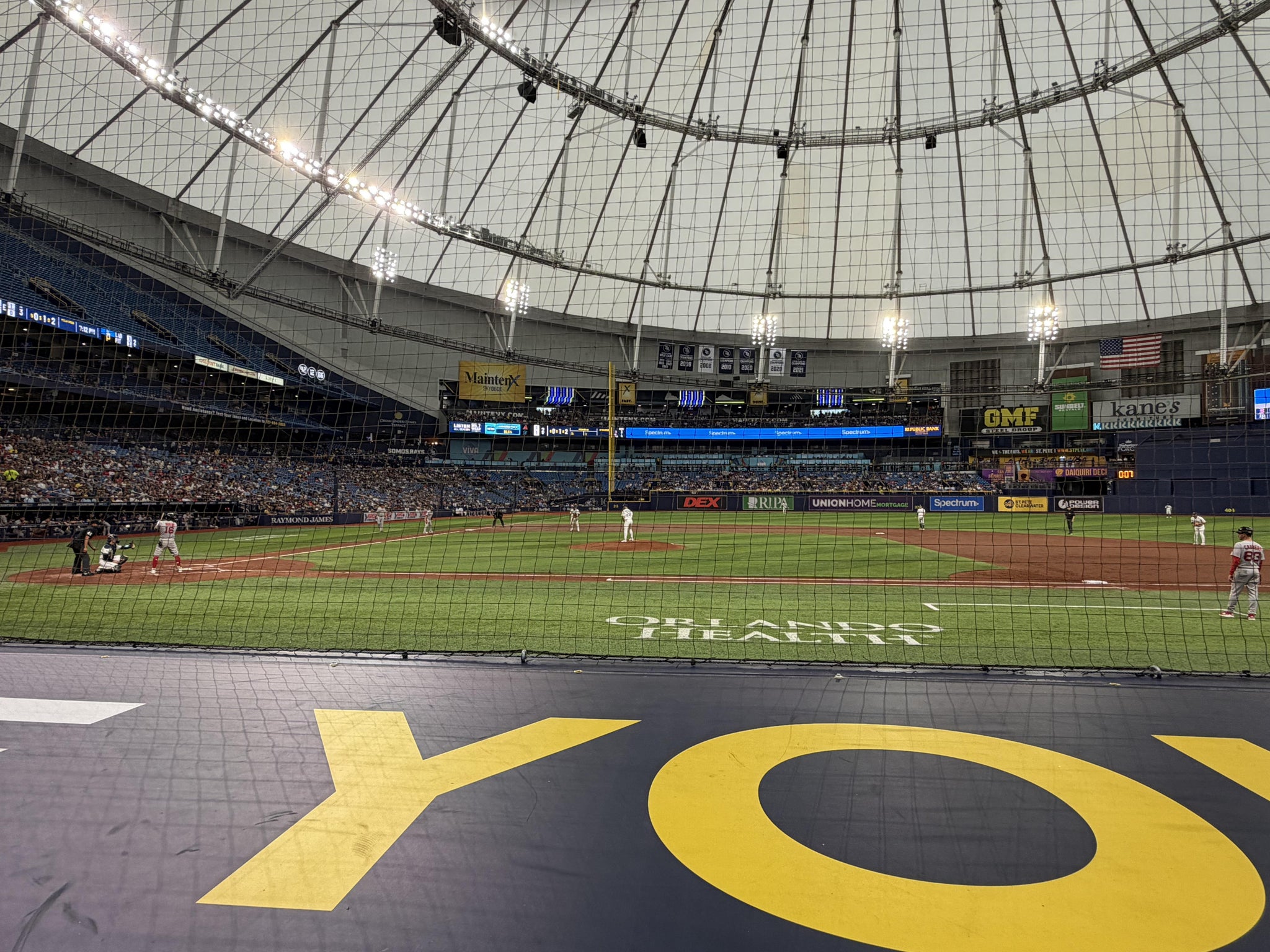 Vue réelle des fans prise de la Section 114 au site Tropicana Field par Anonymous User