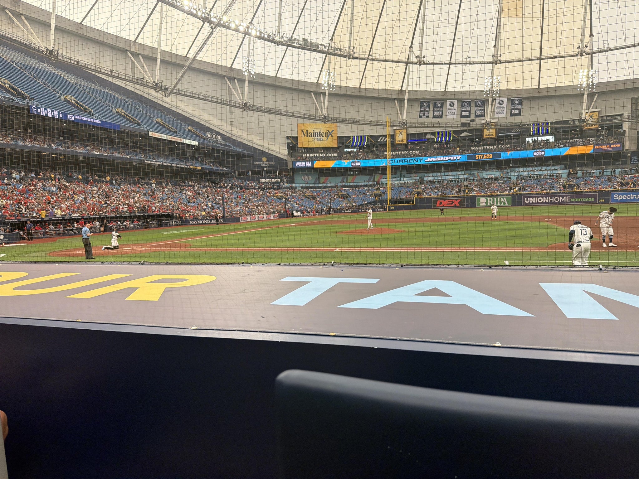 Real Fan View taken from Section 116 at Tropicana Field by Saúl  P
