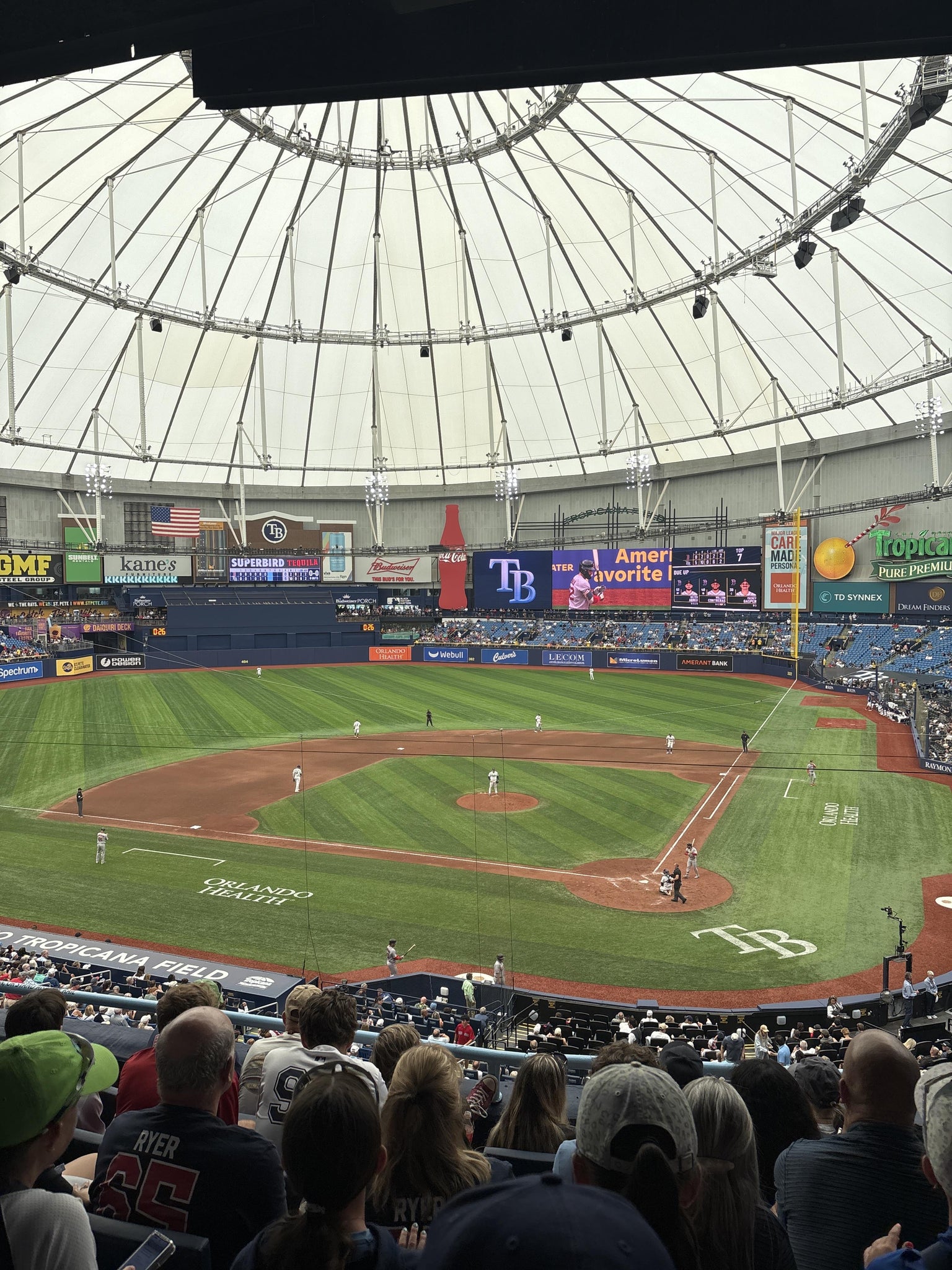 Vue réelle des fans prise de la Section 205 au site Tropicana Field par Jacob B