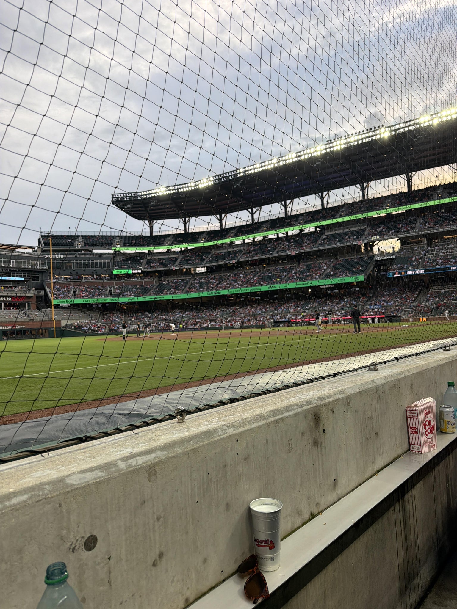 Vue réelle des fans prise de la Dugout Reserved 38 au site Truist Park par Katie W