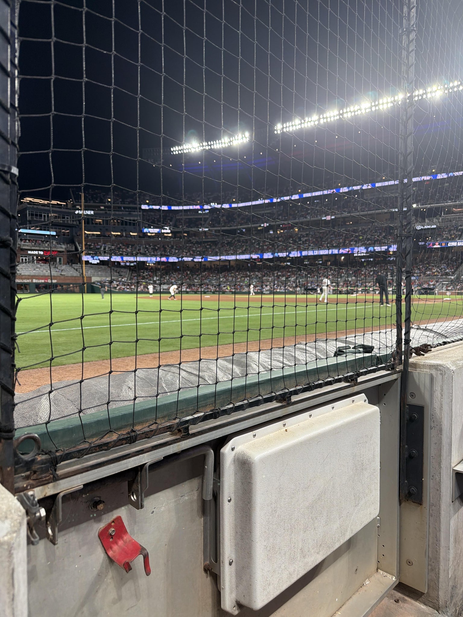 Vue réelle des fans prise de la Dugout Reserved 39 au site Truist Park par Anonymous User