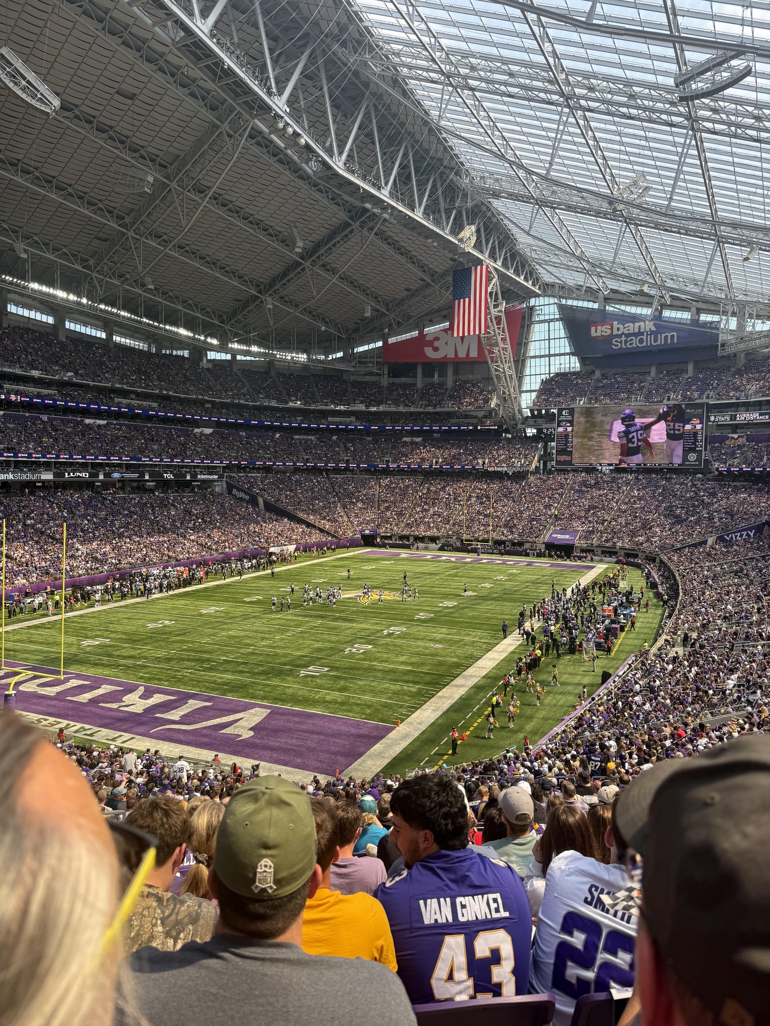 Vue réelle des fans prise de la Section 138 au site U.S. Bank Stadium par Brittany C
