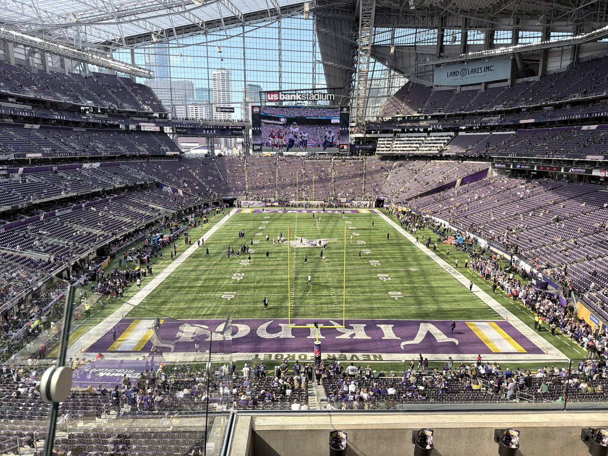 Vue réelle des fans prise de la Section 224 au site U.S. Bank Stadium par Timothy G