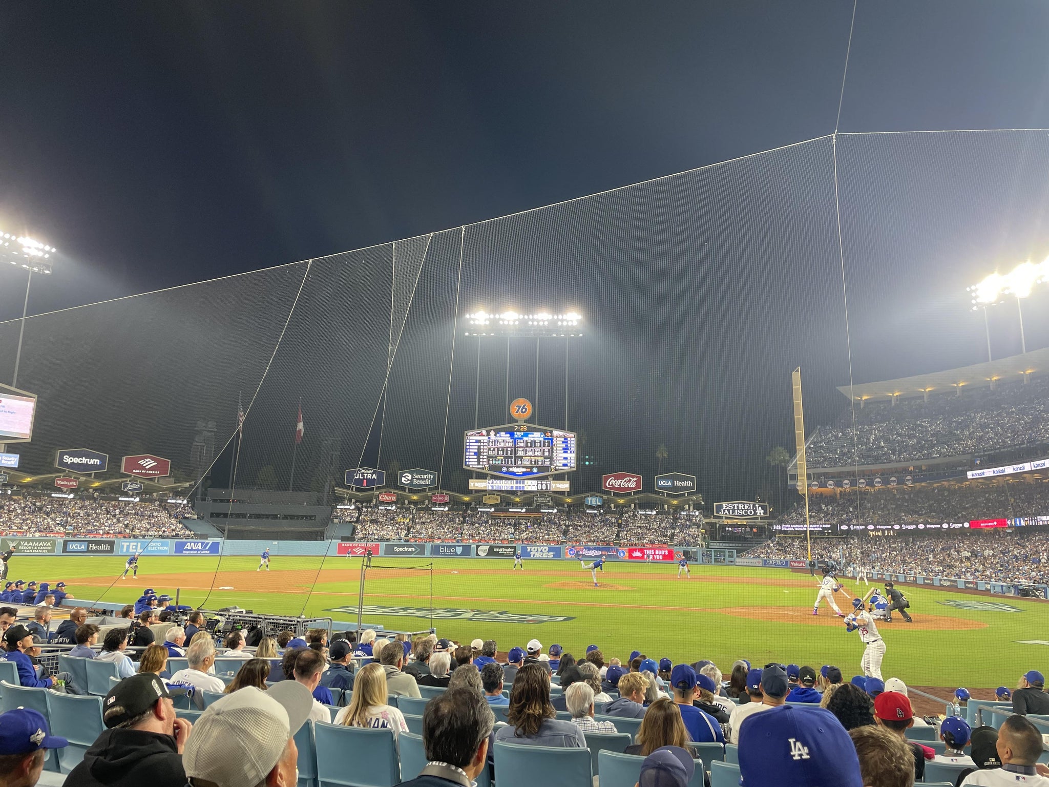 UNIQLO Field at Dodger Stadium - Section 9 Fd Seat View | SeatGeek