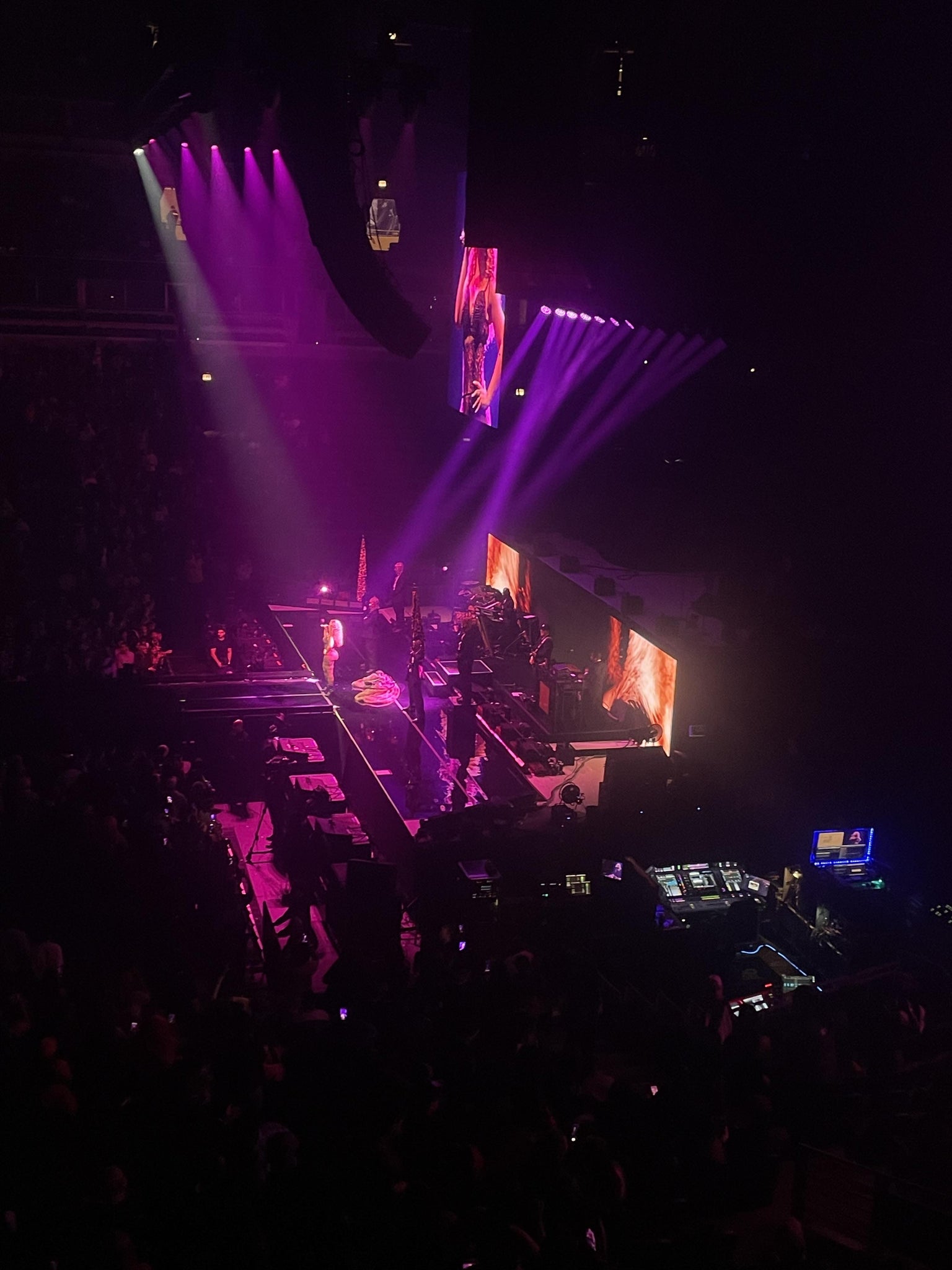 Real Fan View taken from Section 233 at United Center by Anonymous User