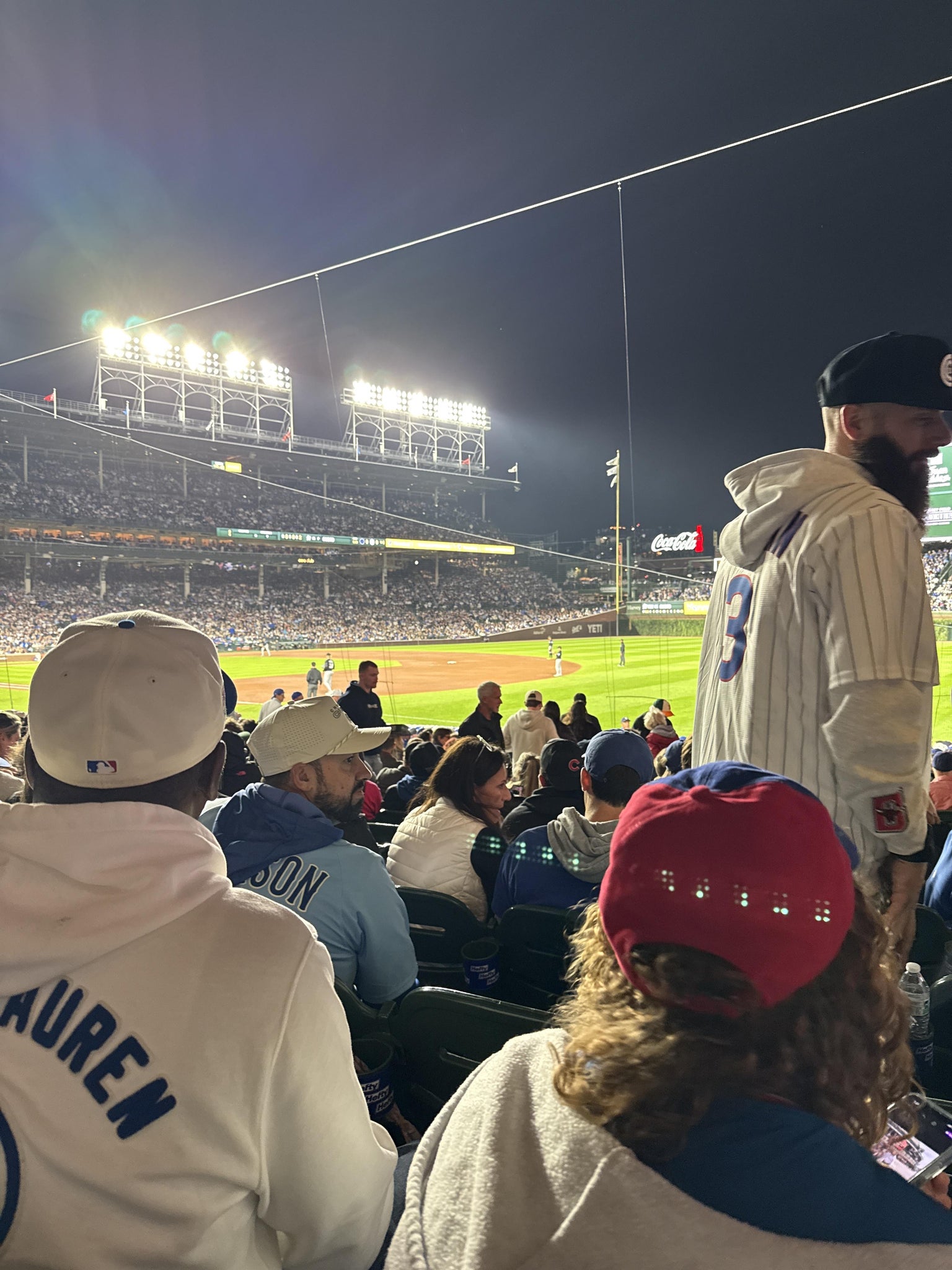 Vue réelle des fans prise de la Section 129 au site Wrigley Field par Revel L