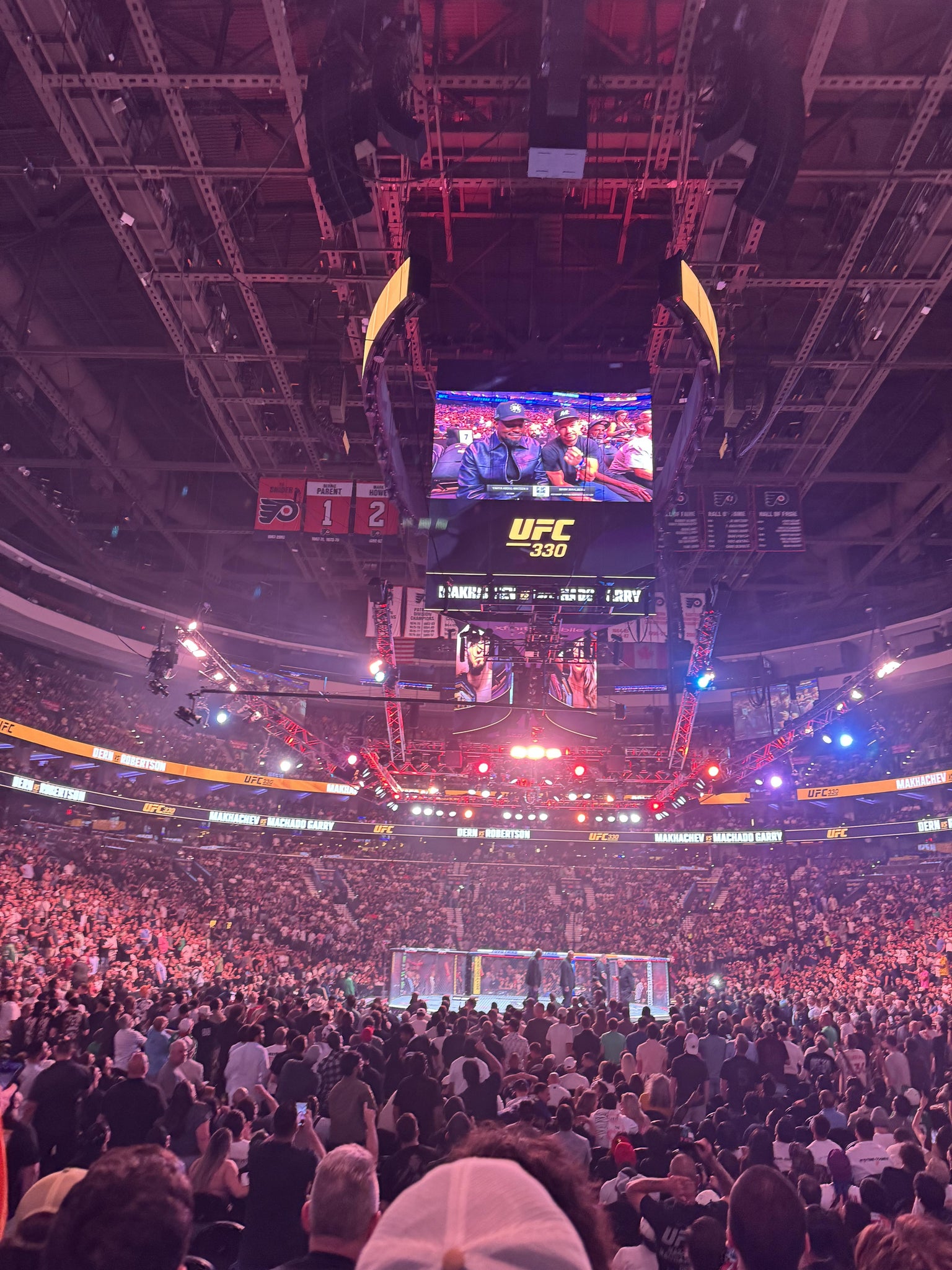 Vue réelle des fans prise de la Section 107 au site Xfinity Mobile Arena par Ibrahim A