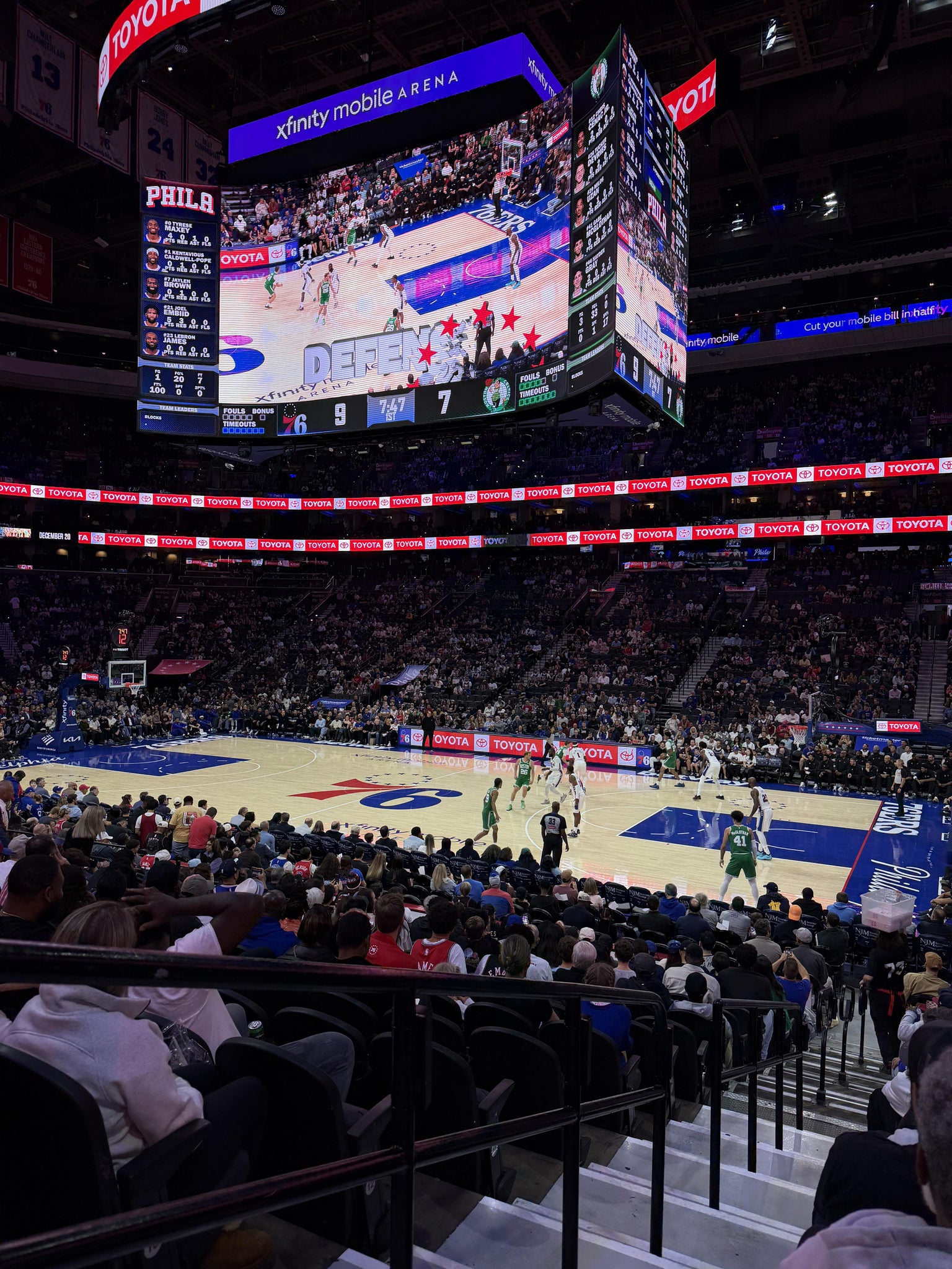 Vue réelle des fans prise de la Section 115 au site Xfinity Mobile Arena par Pedro S