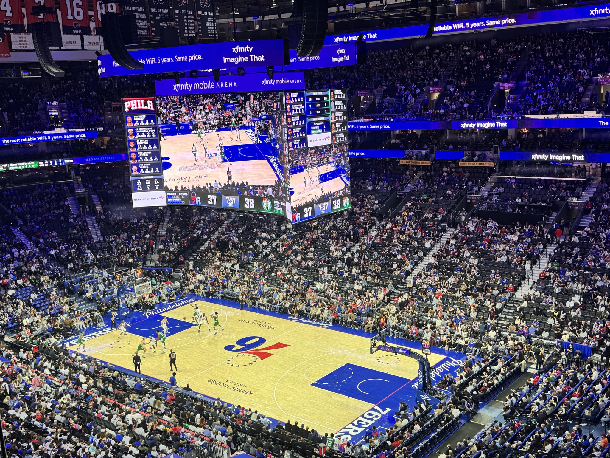 Vue réelle des fans prise de la Section 204 A au site Xfinity Mobile Arena par Daniel M