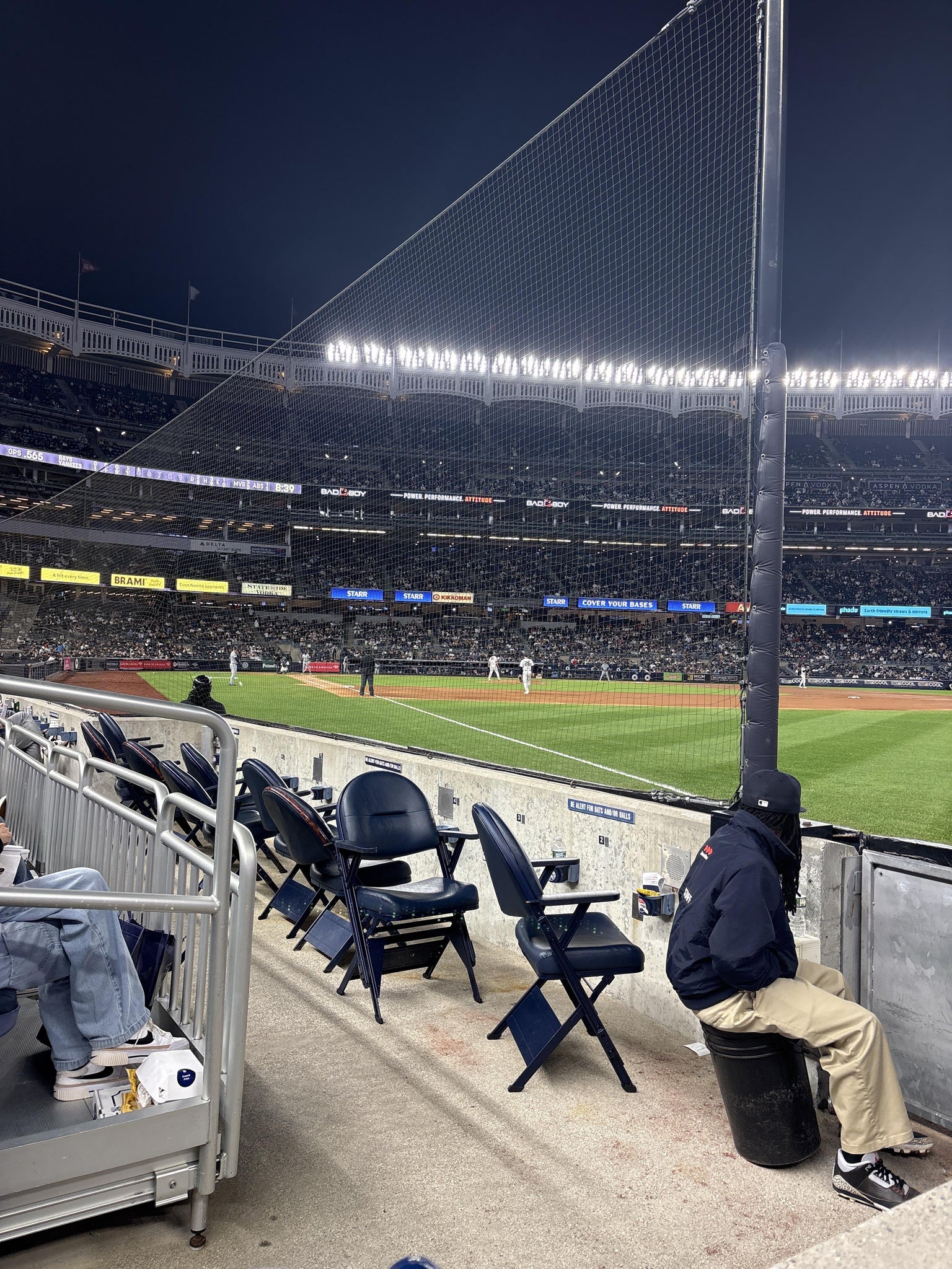 Vue réelle des fans prise de la Field Level 111 au site Yankee Stadium par Anonymous User