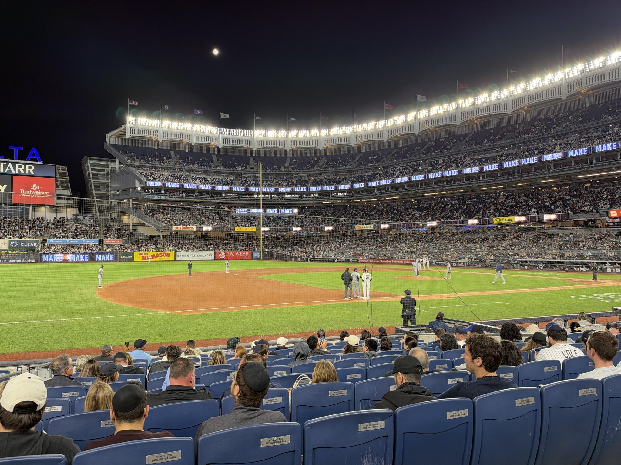 Vue réelle des fans prise de la Field Level 126 au site Yankee Stadium par Robert S