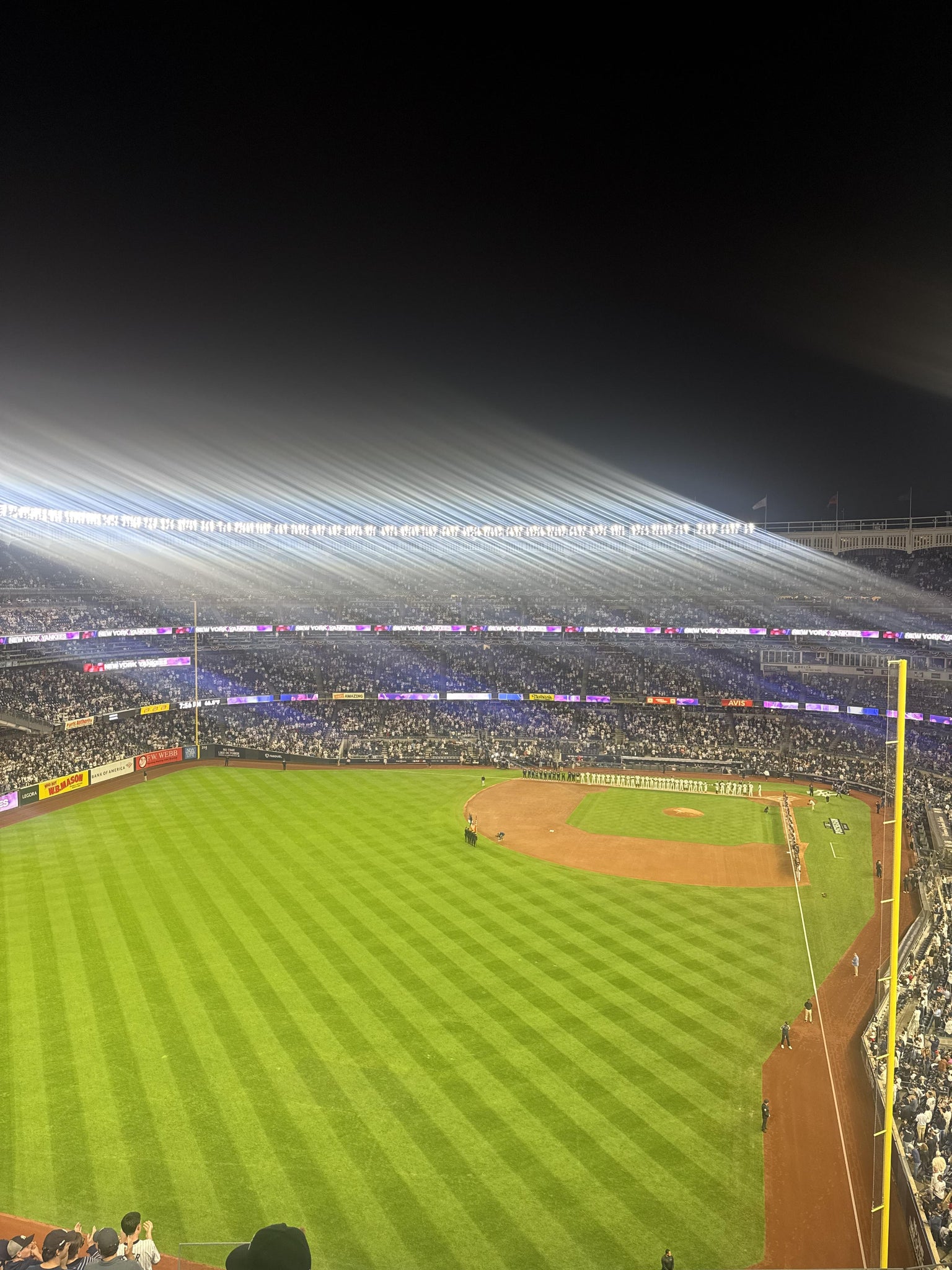 Vue réelle des fans prise de la Grandstand Level 434 A au site Yankee Stadium par Dustin G