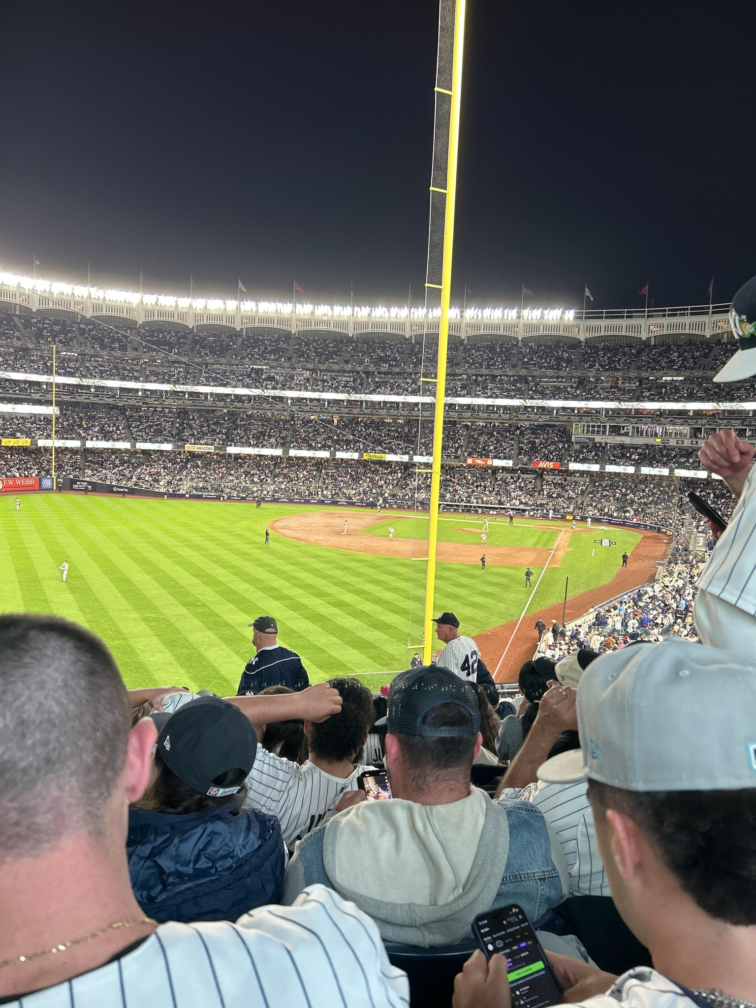 Vue réelle des fans prise de la Main Level 233 A au site Yankee Stadium par Jack V